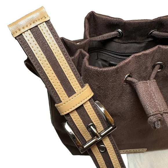 KENNETH COLE REACTION DRAWSTRING PURSE BROWN SOFT SUEDE BAG LEATHER BUCK… - Picture 9 of 9